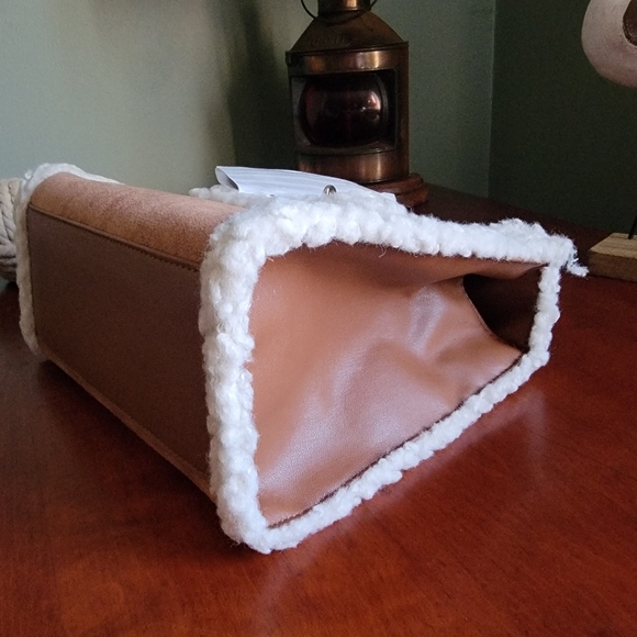 NWT Badgley Mischka Fur Border Satchel Tan Vegan Leather - Picture 9 of 15